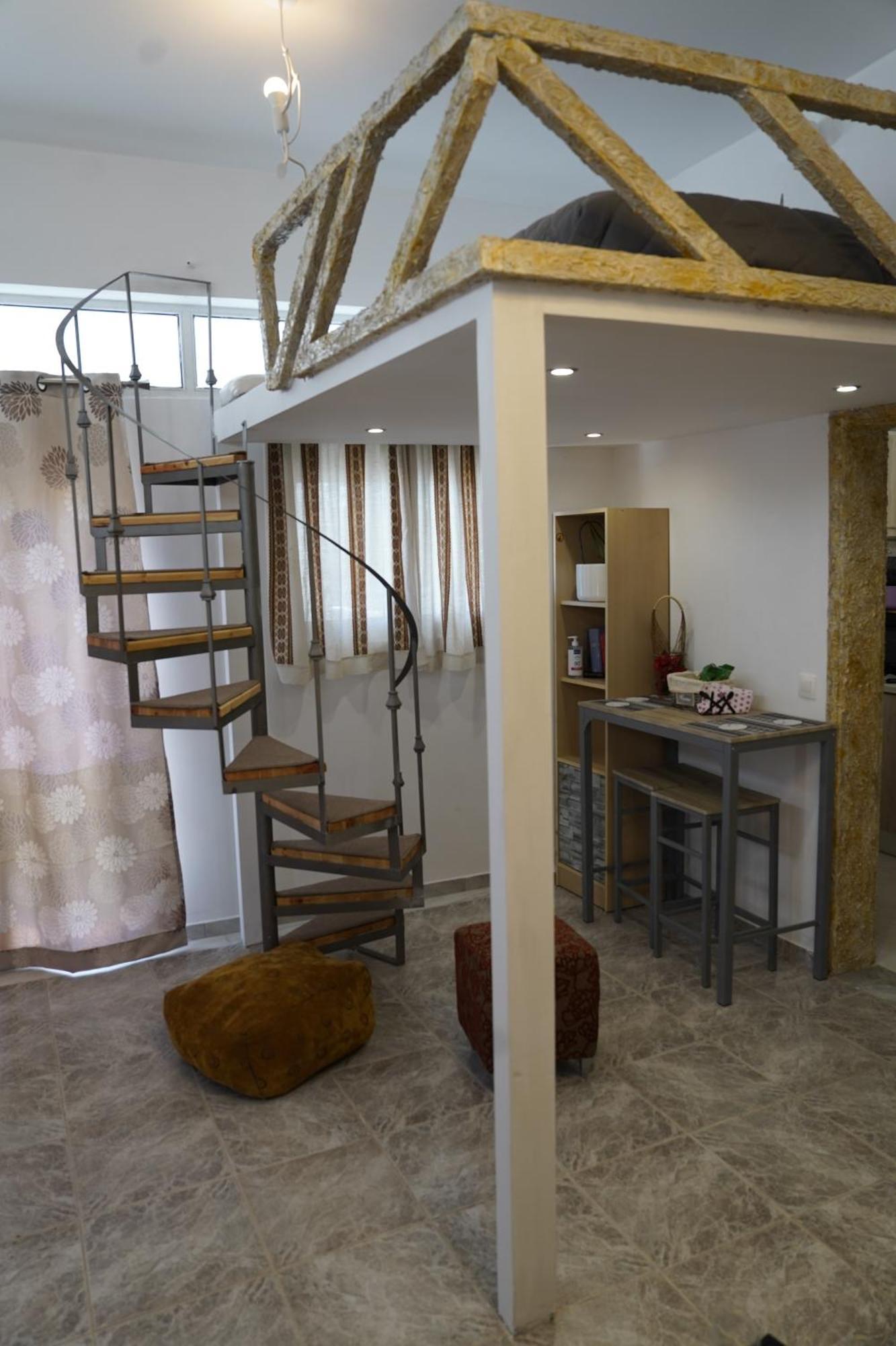 Flowers Lullaby Loft Afantou Bagian luar foto